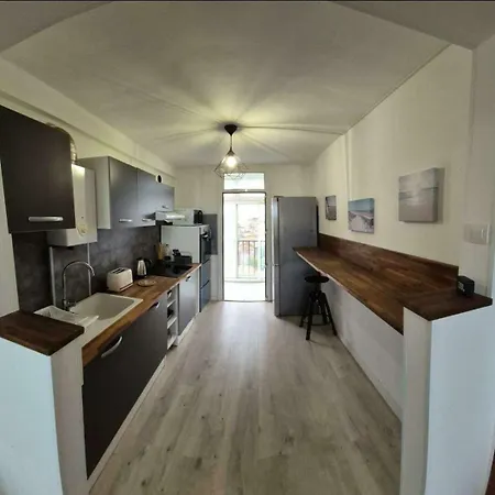 Prichambre Privee Dans Partage - Calme Et Lumineux - Proche Bordeaux- - F2-6 Διαμέρισμα Talence